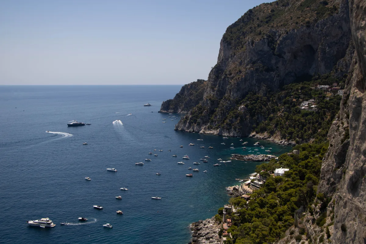Cosa fare la sera a Capri: locali, passeggiate e viste panoramiche